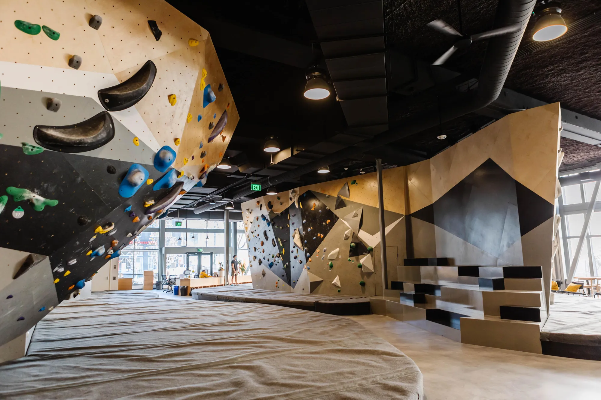 Benchmark — image 2