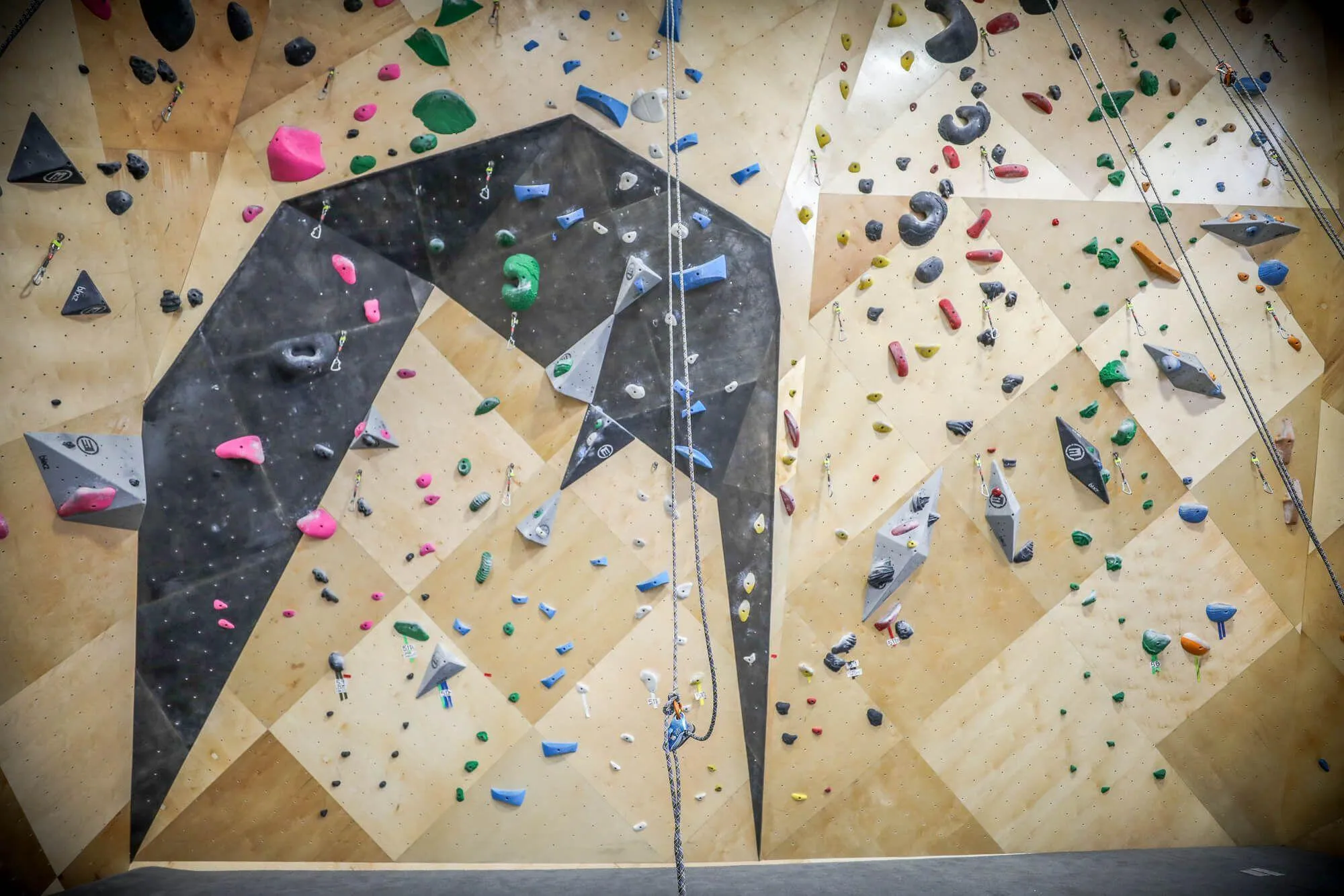 A head-on view of the newly-renovated route climbing walls that Vertical Solutions worked tirelessly against a tight deadline to complete; all without causing a gym-closure.