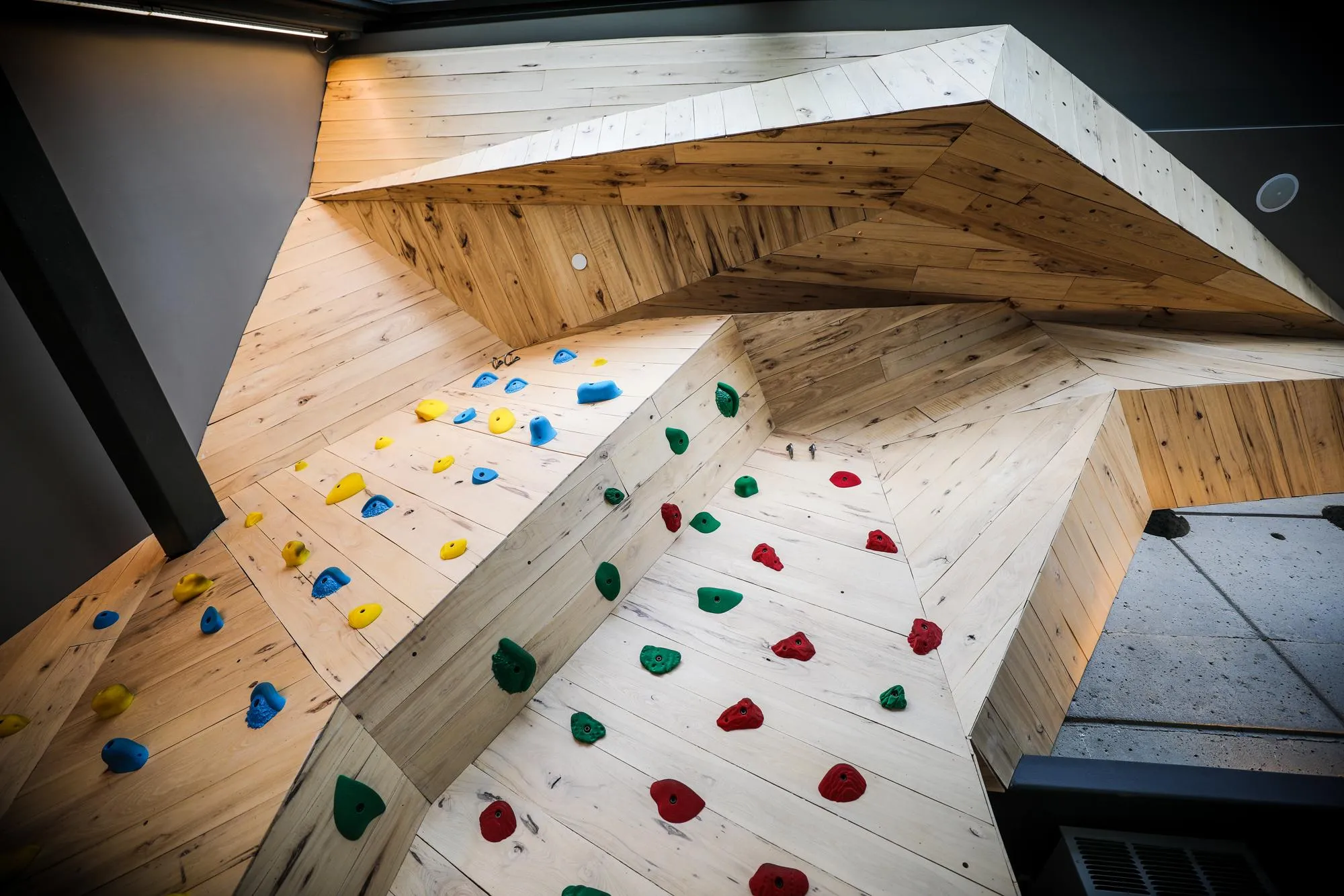 Eddie Bauer Flagship Store — image 2