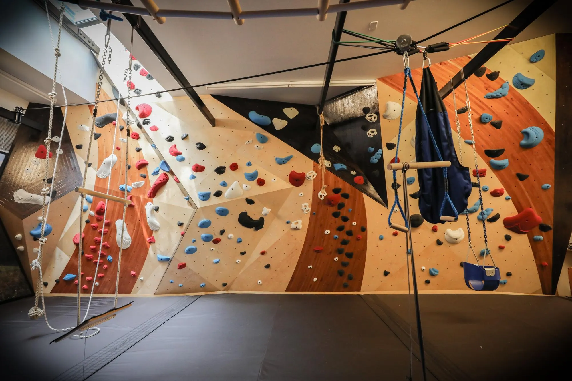 Home and Office Walls — image 10