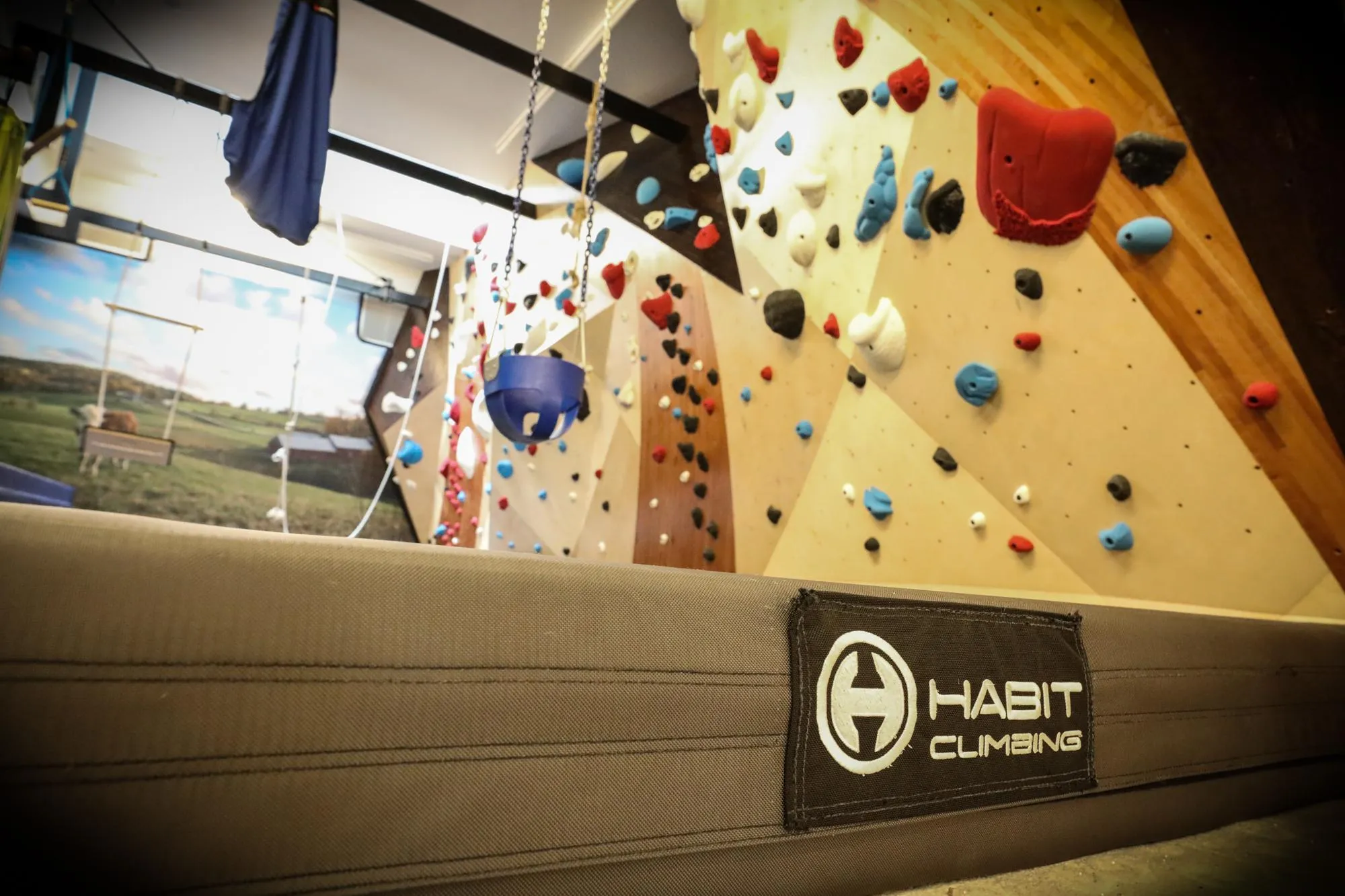 Home and Office Walls — image 9