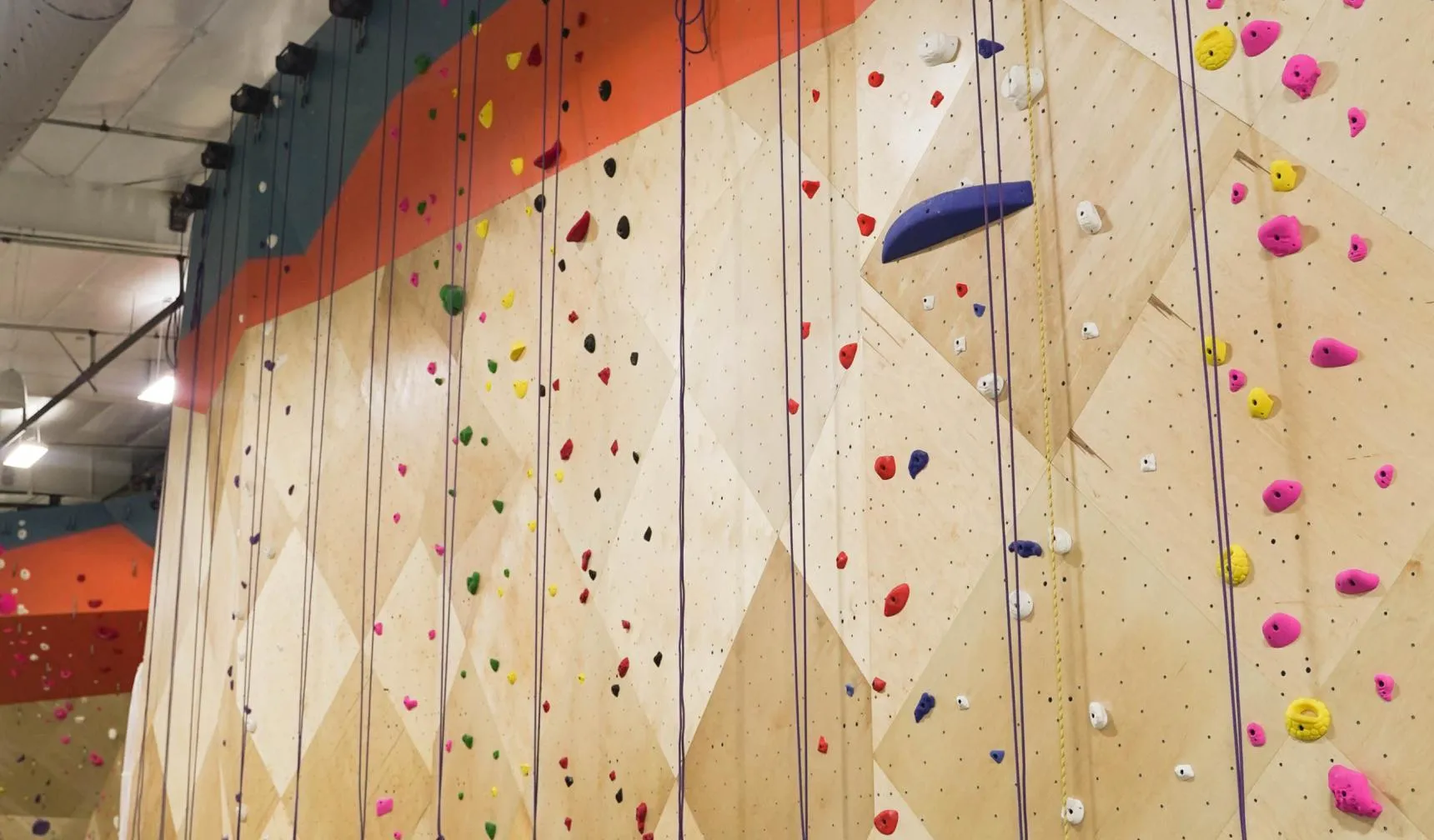 SLM single-layer modular climbing wall